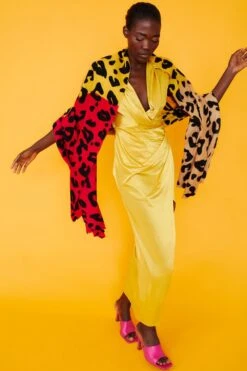 JAYLEY Animal Print Cashmere & Silk Blend Leopard Print Wrap -Deals Plain Midis Store jayley animal print cashmere silk blend leopard print wrap p5361 76093 image