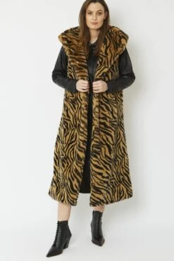 JAYLEY Animal Print Shania Faux Fur Long Length Hooded Gilet -Deals Plain Midis Store jayley animal print shania faux fur long length hooded gilet p6203 69965 image