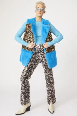 JAYLEY Bamboo Blue Animal Print Gilet With Zip