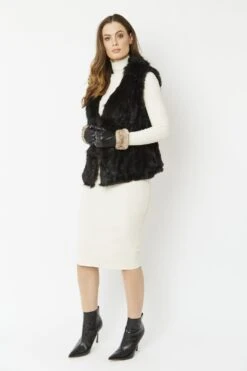 JAYLEY Black Cashmere Blend Faux Fur Gilet -Deals Plain Midis Store jayley black cashmere blend faux fur gilet p3819 58172 image