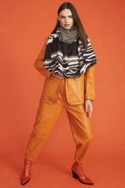 JAYLEY Black Cashmere Blend Zebra Wrap -Deals Plain Midis Store jayley black cashmere blend zebra wrap p13040 88295 image