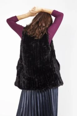 JAYLEY Black Hand Knitted Faux Fur Gilet -Deals Plain Midis Store jayley black hand knitted faux fur gilet p3966 58733 image