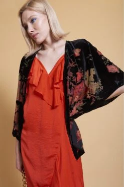 JAYLEY Black Silk Devore Shawl -Deals Plain Midis Store jayley black silk devore shawl p3606 57352 image