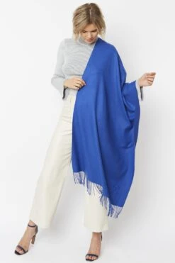 JAYLEY Blue Cashmere Blend Scarf -Deals Plain Midis Store jayley blue cashmere blend scarf p4711 61707 image