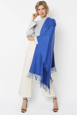 JAYLEY Blue Cashmere Blend Scarf -Deals Plain Midis Store jayley blue cashmere blend scarf p4711 61710 image