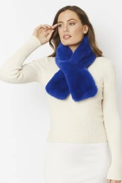JAYLEY Blue Faux Fur Scarf -Deals Plain Midis Store jayley blue faux fur scarf p4697 61639 image