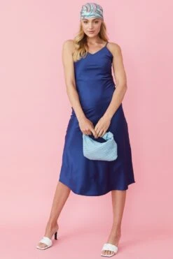 JAYLEY Blue Jodie Small Woven Shoulder Bag With Knot Detail -Deals Plain Midis Store jayley blue jodie small woven shoulder bag with knot detail p8485 48448 image