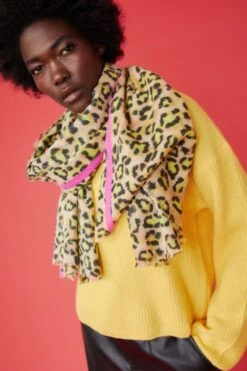 JAYLEY Cashmere Blend Leopard Print Scarf