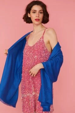 JAYLEY Cashmere Blend Wrap In Blue With Fringed Hem And Logo -Deals Plain Midis Store jayley cashmere blend wrap in blue with fringed hem and logo p11659 81372 image