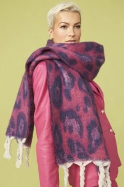 JAYLEY Cashmere Pink And Purple Animal Print Oversized Scarf -Deals Plain Midis Store jayley cashmere pink and purple animal print oversized scarf p12874 87228 image