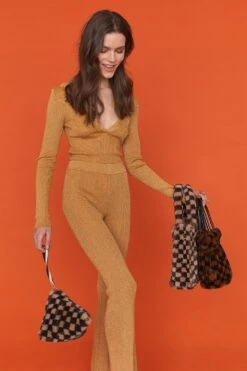 JAYLEY Checkered Mocha And Black Faux Fur Pyramid Bag