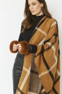 JAYLEY Chocolate Faux Fur Fingerless Gloves -Deals Plain Midis Store jayley chocolate faux fur fingerless gloves p4808 62182 image