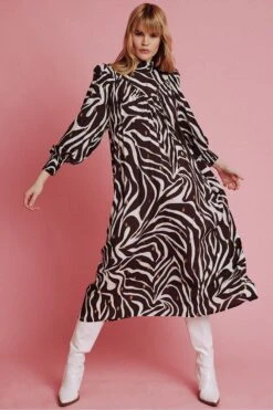 JAYLEY Chocolate Silk Blend Long Sleeve Maxi Dress -Deals Plain Midis Store jayley chocolate silk blend long sleeve maxi dress p7177 72979 image