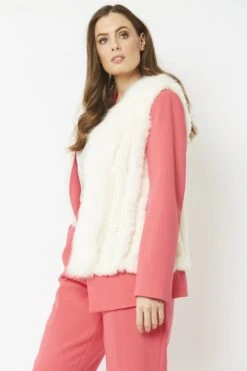 JAYLEY Cream Cashmere Blend Faux Fur Gilet -Deals Plain Midis Store jayley cream cashmere blend faux fur gilet p3820 58184 image