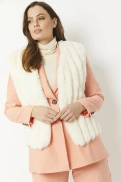 JAYLEY Cream Faux Fur Faux Suede Vertical Stripe Gilet -Deals Plain Midis Store jayley cream faux fur faux suede vertical stripe gilet p5270 64697 image