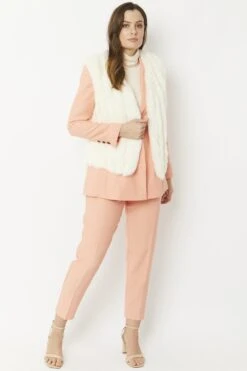 JAYLEY Cream Faux Fur Faux Suede Vertical Stripe Gilet -Deals Plain Midis Store jayley cream faux fur faux suede vertical stripe gilet p5270 64698 image