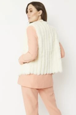 JAYLEY Cream Faux Fur Faux Suede Vertical Stripe Gilet -Deals Plain Midis Store jayley cream faux fur faux suede vertical stripe gilet p5270 64701 image