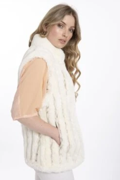 JAYLEY Cream Faux Fur Gilet -Deals Plain Midis Store jayley cream faux fur gilet p3675 57566 image