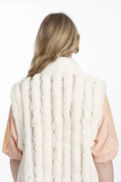 JAYLEY Cream Faux Fur Gilet -Deals Plain Midis Store jayley cream faux fur gilet p3675 57567 image