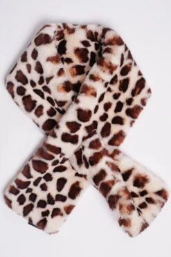 JAYLEY Cream Leopard Print Faux Fur Scarf
