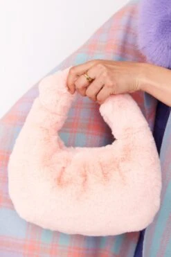 JAYLEY Faux Fur Charlotte Bag In Baby Pink -Deals Plain Midis Store jayley faux fur charlotte bag in baby pink p12089 83563 image
