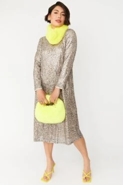 JAYLEY Faux Fur Charlotte Bag -Deals Plain Midis Store jayley faux fur charlotte bag p12143 83846 image