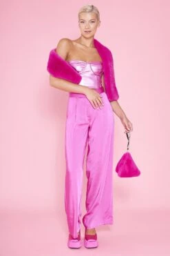 JAYLEY Faux Fur Scarf In Hot Pink