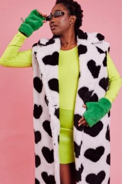 JAYLEY Faux Shearling Long Love Heart Gilet -Deals Plain Midis Store jayley faux shearling long love heart gilet p14607 96566 image