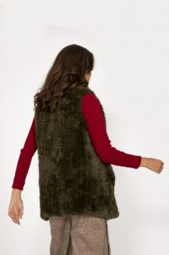 JAYLEY Green Hand Knitted Faux Fur Gilet -Deals Plain Midis Store jayley green hand knitted faux fur gilet p3965 58730 image