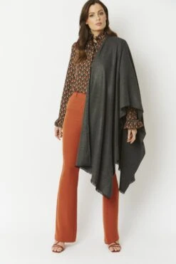 JAYLEY Grey Cashmere Blend Wrap -Deals Plain Midis Store jayley grey cashmere blend wrap p10289 54146 image