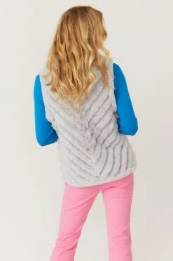 JAYLEY Grey Faux Fur Faux Suede Diagonal Stripe Gilet -Deals Plain Midis Store jayley grey faux fur faux suede diagonal stripe gilet p3886 78213 image