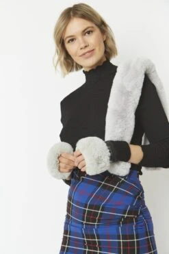 JAYLEY Grey Faux Fur Fingerless Gloves -Deals Plain Midis Store jayley grey faux fur fingerless gloves p4805 62160 image