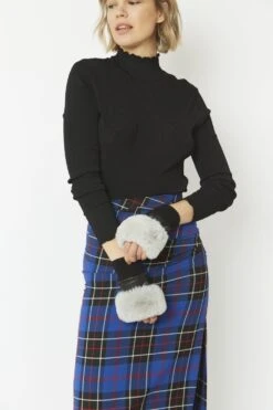 JAYLEY Grey Faux Fur Fingerless Gloves -Deals Plain Midis Store jayley grey faux fur fingerless gloves p4805 62162 image