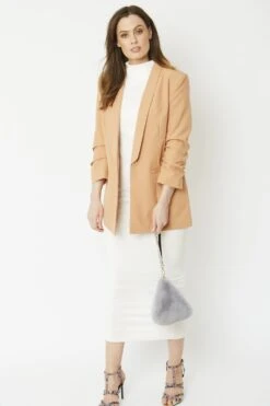 JAYLEY Grey Pyramid Faux Fur Bag -Deals Plain Midis Store jayley grey pyramid faux fur bag p4979 63246 image