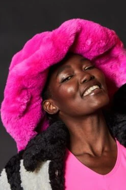 JAYLEY Hot Pink Faux Fur Oversized Hat -Deals Plain Midis Store jayley hot pink faux fur oversized hat p12658 85779 image