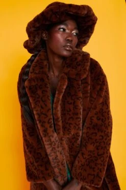 JAYLEY Leopard Print Faux Fur Oversized Hat -Deals Plain Midis Store jayley leopard print faux fur oversized hat p10891 76099 image