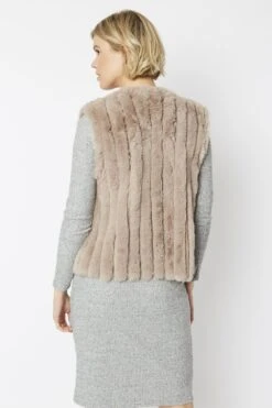 JAYLEY Mocha Faux Fur Faux Suede Vertical Stripe Gilet -Deals Plain Midis Store jayley mocha faux fur faux suede vertical stripe gilet p5272 64709 image