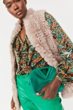 JAYLEY Mocha Hand Knitted Faux Fur Gilet -Deals Plain Midis Store jayley mocha hand knitted faux fur gilet p3970 77748 image