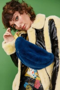 JAYLEY Navy Faux Fur Bum Bag -Deals Plain Midis Store jayley navy faux fur bum bag p7456 74965 image