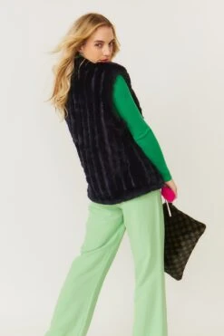 JAYLEY Navy Faux Fur Gilet -Deals Plain Midis Store jayley navy faux fur gilet p3680 78208 image
