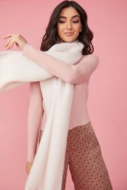 JAYLEY Oversized Cream Cashmere And Wool Scarf -Deals Plain Midis Store jayley oversized cream cashmere and wool scarf p11710 81683 image