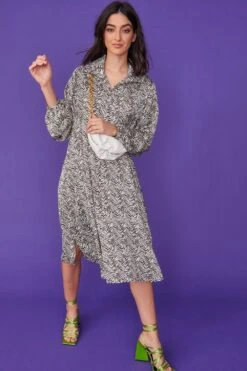 JAYLEY Oversized Silk Shirt Dress In Zebra Print -Deals Plain Midis Store jayley oversized silk shirt dress in zebra print p11758 82053 image
