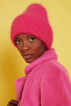 JAYLEY Pink Cashmere Blend Gigi Beanie Hat