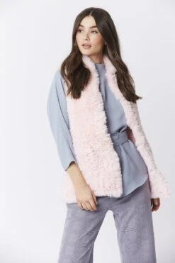 JAYLEY Pink Hand Knitted Faux Fur Gilet -Deals Plain Midis Store jayley pink hand knitted faux fur gilet p3969 58743 image