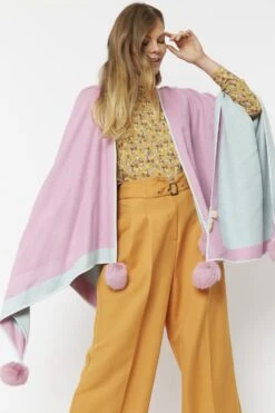 JAYLEY Pink Luxury Reversible Cashmere Blend And Pom Pom Wrap -Deals Plain Midis Store jayley pink luxury reversible cashmere blend and pom pom wrap p3514 56923 image
