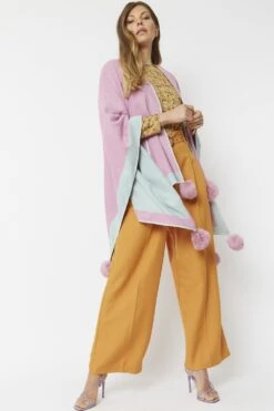 JAYLEY Pink Luxury Reversible Cashmere Blend And Pom Pom Wrap -Deals Plain Midis Store jayley pink luxury reversible cashmere blend and pom pom wrap p3514 56926 image