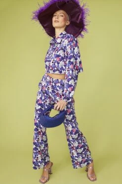 JAYLEY Purple Ostrich Feather Flapper Oversized Hat -Deals Plain Midis Store jayley purple ostrich feather flapper oversized hat p12962 87812 image