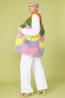 JAYLEY Rainbow Cube Faux Fur Gilet -Deals Plain Midis Store jayley rainbow cube faux fur gilet p12139 87182 image