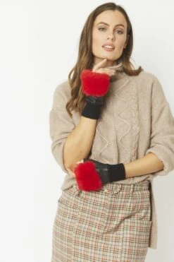 JAYLEY Red Faux Fur Fingerless Gloves