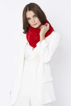 JAYLEY Red Faux Fur Scarf
